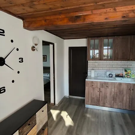 ヴィラ етерна - Eterna